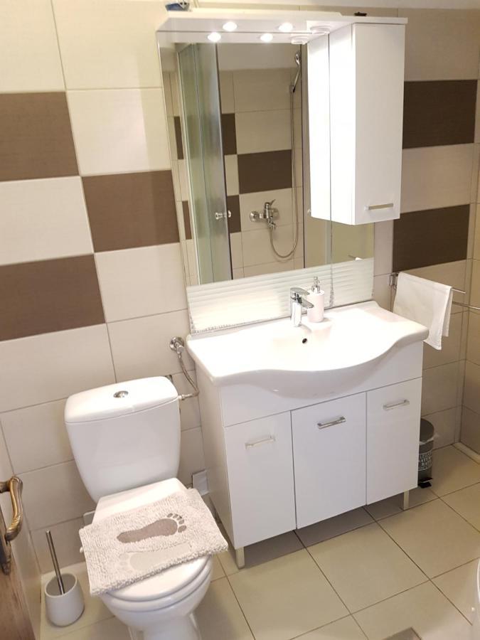 Apartments Dora And Tonka Krk 波拉特 外观 照片